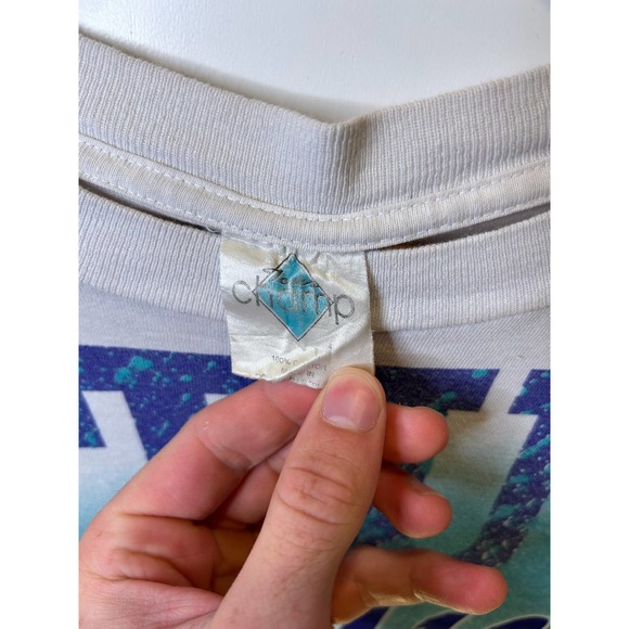 Vintage 1994 Kentucky Derby spell out graphic tee - Picture 4 of 4